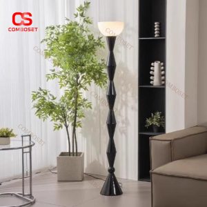 Đèn Sàn Hình Thoi Quân Cờ Kim Loại Cổ Điển Phong Cách Đương Đại Thiết Kế Pháp