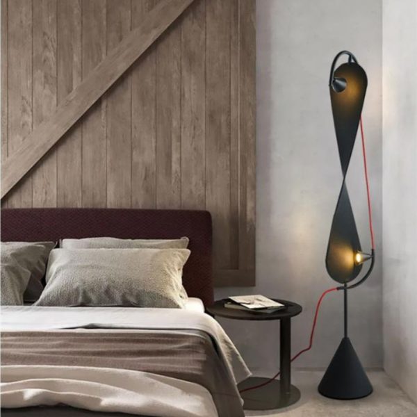 Đèn Sàn Khung Sắt Số 8 Mạ Vàng Vải Quấn Thủ Công Điệu Nghệ Trang Trí Phòng Khách, Triển Lãm