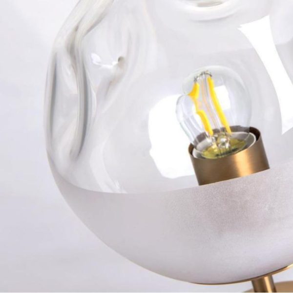 Đèn Bàn Chụp Cầu Thuỷ Tinh Trong Suốt Vẻ Đẹp Thanh Lịch Tinh Xảo Cho Phòng Ngủ Lãng Mạn
