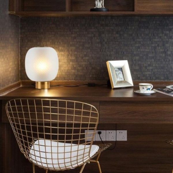 Đèn Bàn Thuỷ Tinh Mờ Hiện Đại Màu Trắng Đen Phù Hợp Với Phòng Khách, Phòng Ngủ