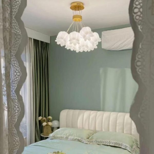 Đèn Chùm Hoa Linh Lan Trắng Sữa Có 3 Chế Độ Sáng Trang Trí Phòng Khách Thanh Lịch, Phòng Ngủ Ấm Áp