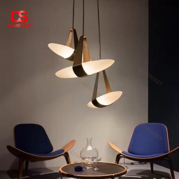 Đèn Chùm Phi Thuyền Thuỷ Tinh Dây Da Retro Cổ Điển, Ánh Sáng Vàng Dịu Thả Trần Phòng Ngủ Ấm Áp