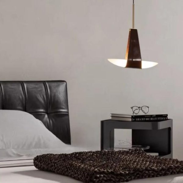 Đèn Chùm Phi Thuyền Thuỷ Tinh Dây Da Retro Cổ Điển, Ánh Sáng Vàng Dịu Thả Trần Phòng Ngủ Ấm Áp