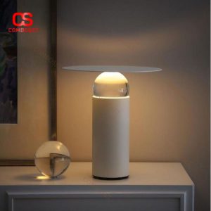 Đèn Bàn Quả Cầu Pha Lê Xoay 360 Độ Tối Giản Phong Cách Châu Âu Sang Trọng, Ánh Sáng Vàng Ấm