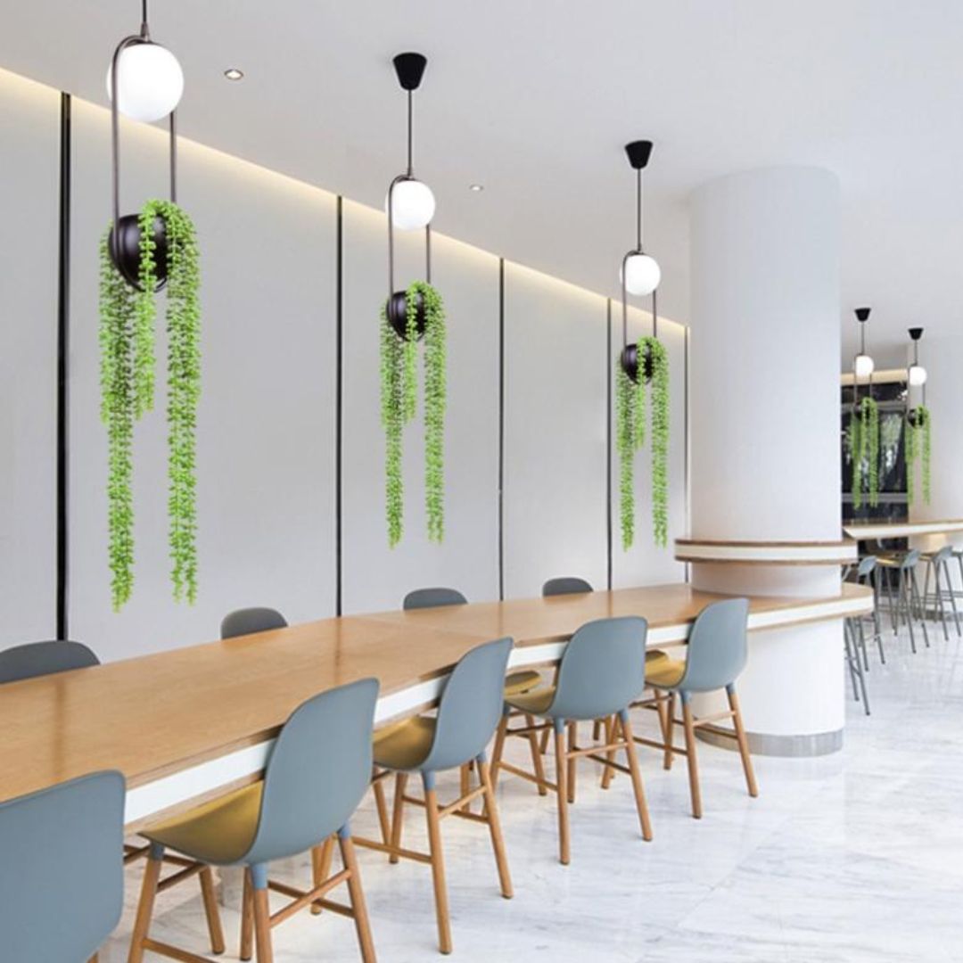 Cây Giả Decor – ‘Vũ Khí’ Trang Trí Sống Ảo Đỉnh Cao Cho Quán Cafe