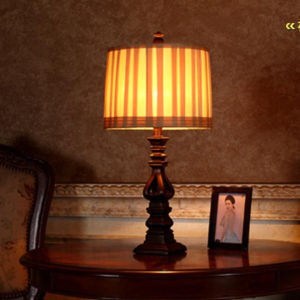 Đèn Bàn Chụp Vải Lanh Cổ Điển Decor Đầu Giường Ngủ, Đọc Sách Phong Cách Tối Giản