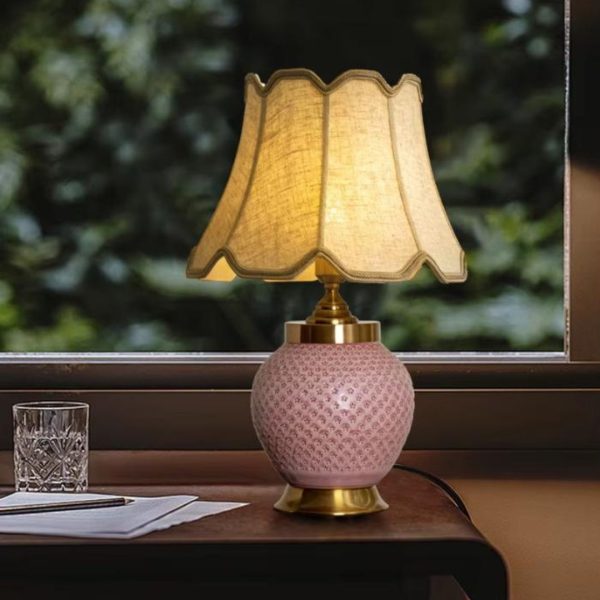 Đèn Bàn Gốm Tông Hồng Hoạ Tiết Bông Hoa Tinh Xảo, Đế Đồng Cao Cấp Decor Nội Thất Tân Thời