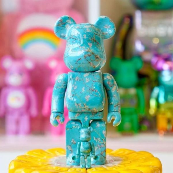 Tượng Bearbrick Hoa Xanh Cao Cấp In Hoa Cực Chill Decor Ấn Tượng Văn Phòng & Nhà Ở