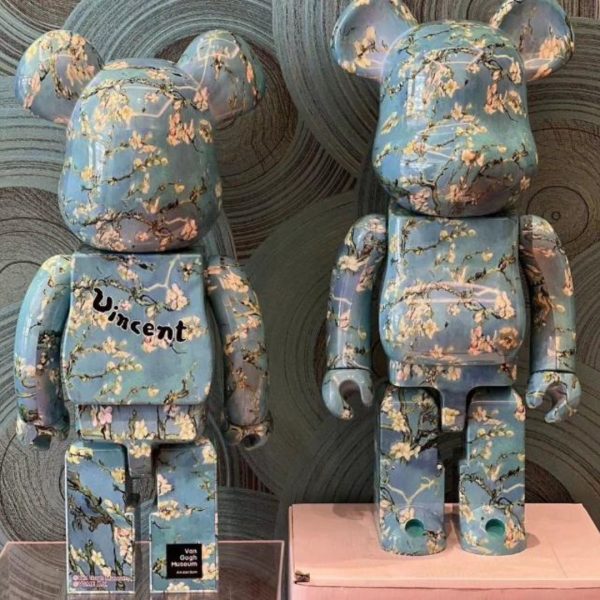 Tượng Bearbrick Hoa Xanh Cao Cấp In Hoa Cực Chill Decor Ấn Tượng Văn Phòng & Nhà Ở