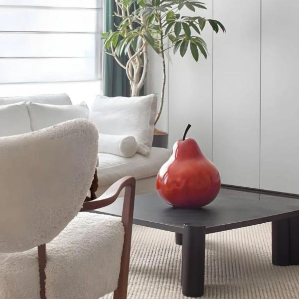 Tượng Trái Lê Đỏ Bằng Nhựa Decor Phòng Ngủ, Phòng Khách, Làm Quà Tặng Ý Nghĩa