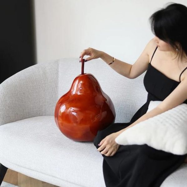 Tượng Trái Lê Đỏ Bằng Nhựa Decor Phòng Ngủ, Phòng Khách, Làm Quà Tặng Ý Nghĩa