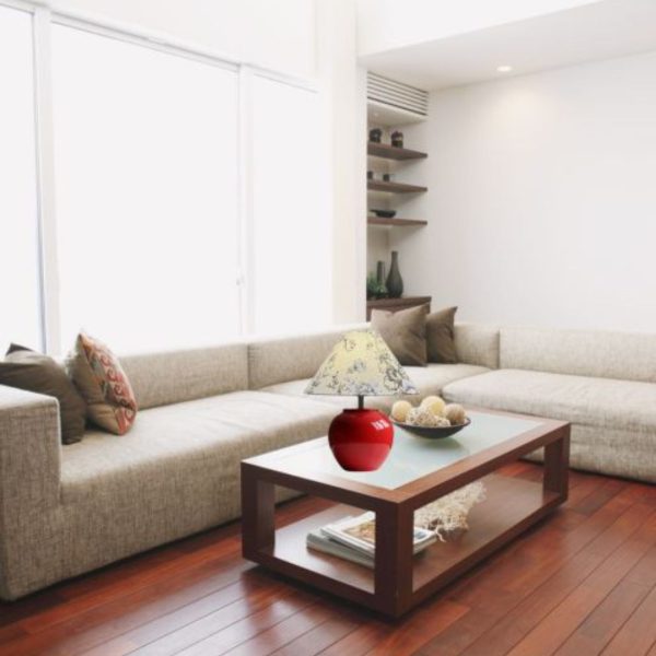 Đèn Bàn Gốm Đỏ, Chụp Vải Hoạ Tiết Hoa Cổ Điển Decor Khách Sạn, Phòng Ngủ Lãng Mạn