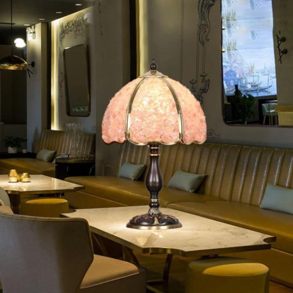 Đèn Bàn Pha Lê Khảm Vỏ Sò Lấp Lánh, Thân Đồng Vàng Sang Trọng, Quý Phái Decor Phòng Ngủ