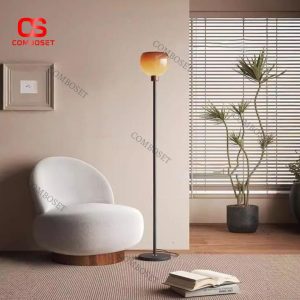 Đèn Cây Đứng Chao Thủy Tinh Cam Nhẹ Thiết Kế Gọn Nhẹ Cho Căn Hộ Tối Giản