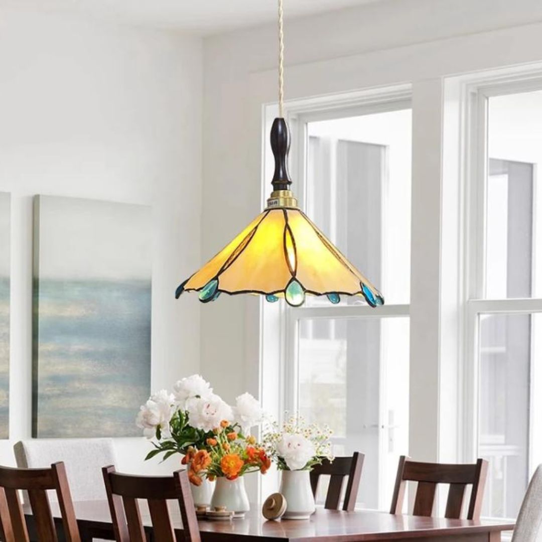 Đèn Thả Kính Màu Hoa Bướm Đáng Yêu Decor Nội Thất Cổ Điển, Ánh Sáng Vàng Ấm Lãng Mạn