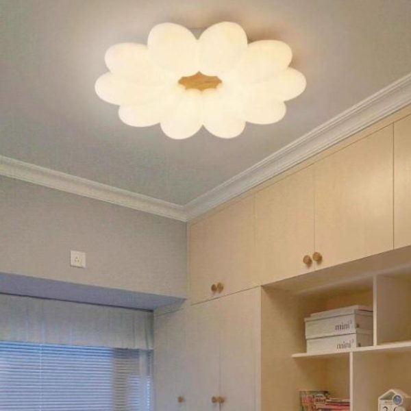 Đèn Trần Hình Bông Cúc Tròn Chao Nhựa Tán Quang, Đế Gỗ Tự Nhiên Ấm Áp Cho Phòng Ngủ