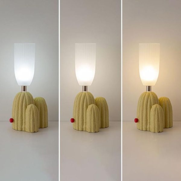 Đèn Bàn Xương Rồng Nhựa Xanh Trắng Chụp Thủy Tinh Trong Suốt Decor Phòng Ngủ