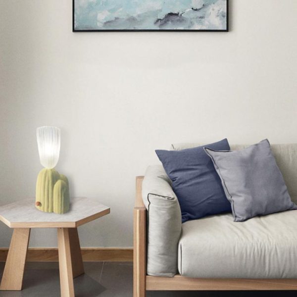 Đèn Bàn Xương Rồng Nhựa Xanh Trắng Chụp Thủy Tinh Trong Suốt Decor Phòng Ngủ