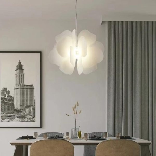 Đèn Chùm Cánh Bướm Acrylic Ánh Sáng Ấm Thả Đầu Giường Ngủ, Nhà Hàng, Quán Cafe