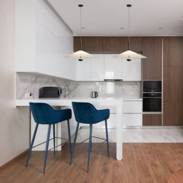 Đèn Chùm Thả Hình Nón Acrylic Trắng Tối Giản, Ánh Sáng Trung Tính Decor Đầu Giường Ngủ