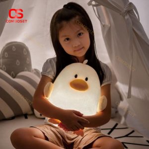 Đèn Ngủ Hình Vịt Dễ Thương Bằng Nhựa ABS, PC, Xốp Và Bông Trang Trí Phòng Ngủ