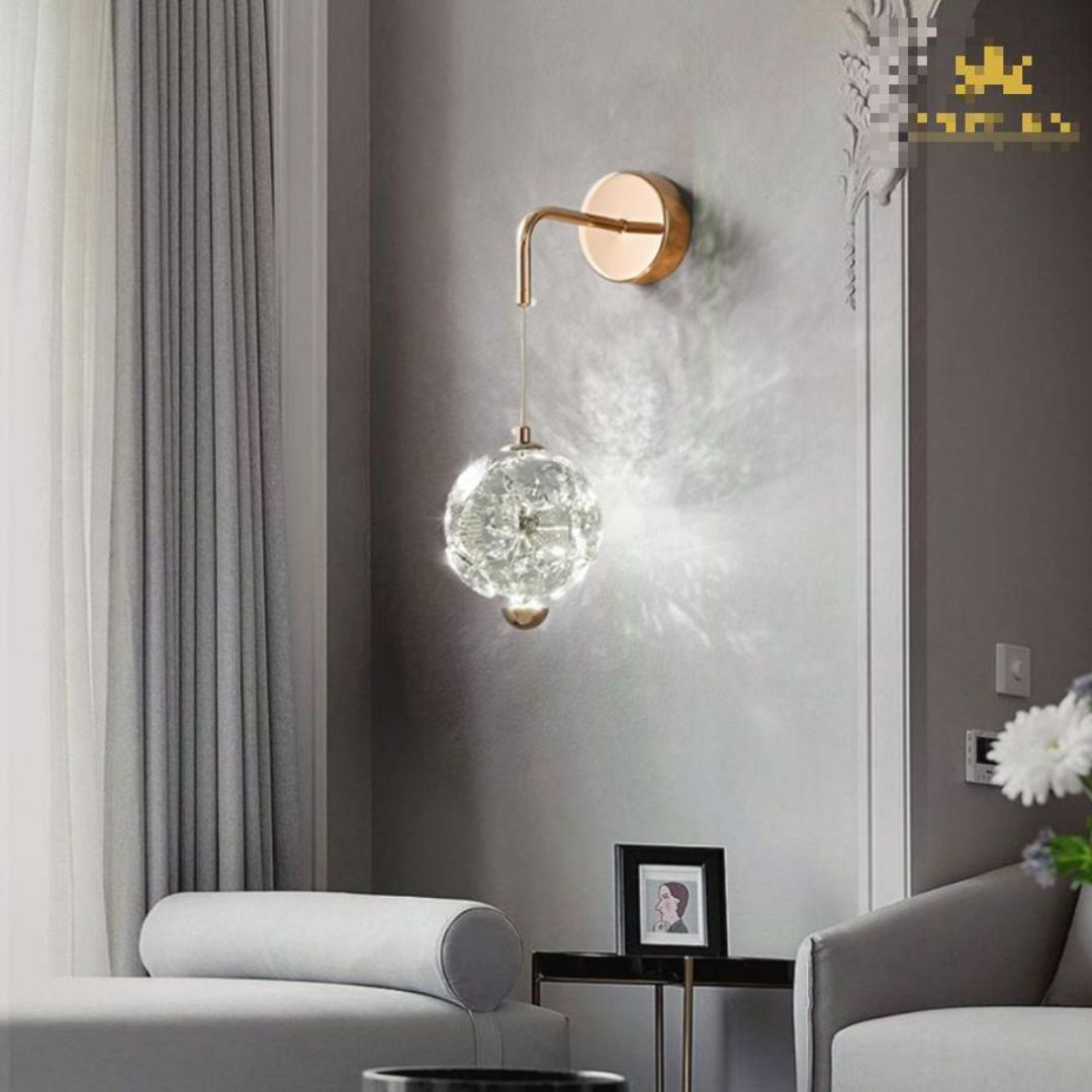 Đèn Tường Pha Lê Hình Kim Cương Trang Trí Đầu Giường Ngủ, Ánh Sáng Vàng Ấm Dịu Mắt Hiện Đại