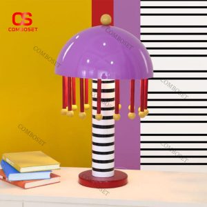 Đèn Bàn Nghệ Thuật Tông Tím Đỏ Kèm Sọc Đen Trắng Cho Không Gian Cá Tính
