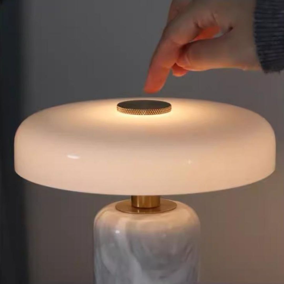 Đèn Bàn Marble Hiện Đại Thiết Kế Độc Đáo Cho Không Gian Sang Trọng