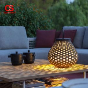 Đèn Lồng Ngoại Thất Năng Lượng Mặt Trời Kim Loại Đen Trang Trí Sân Vườn