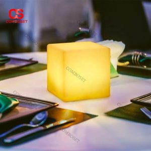 Đèn LED RGB Khối Lập Phương Cảm Ứng Lật Đổi Màu Chống Thấm Nước