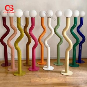 Đèn Sàn Pop Art Dáng Sóng Chao Cầu Thiết Kế Sáng Tạo